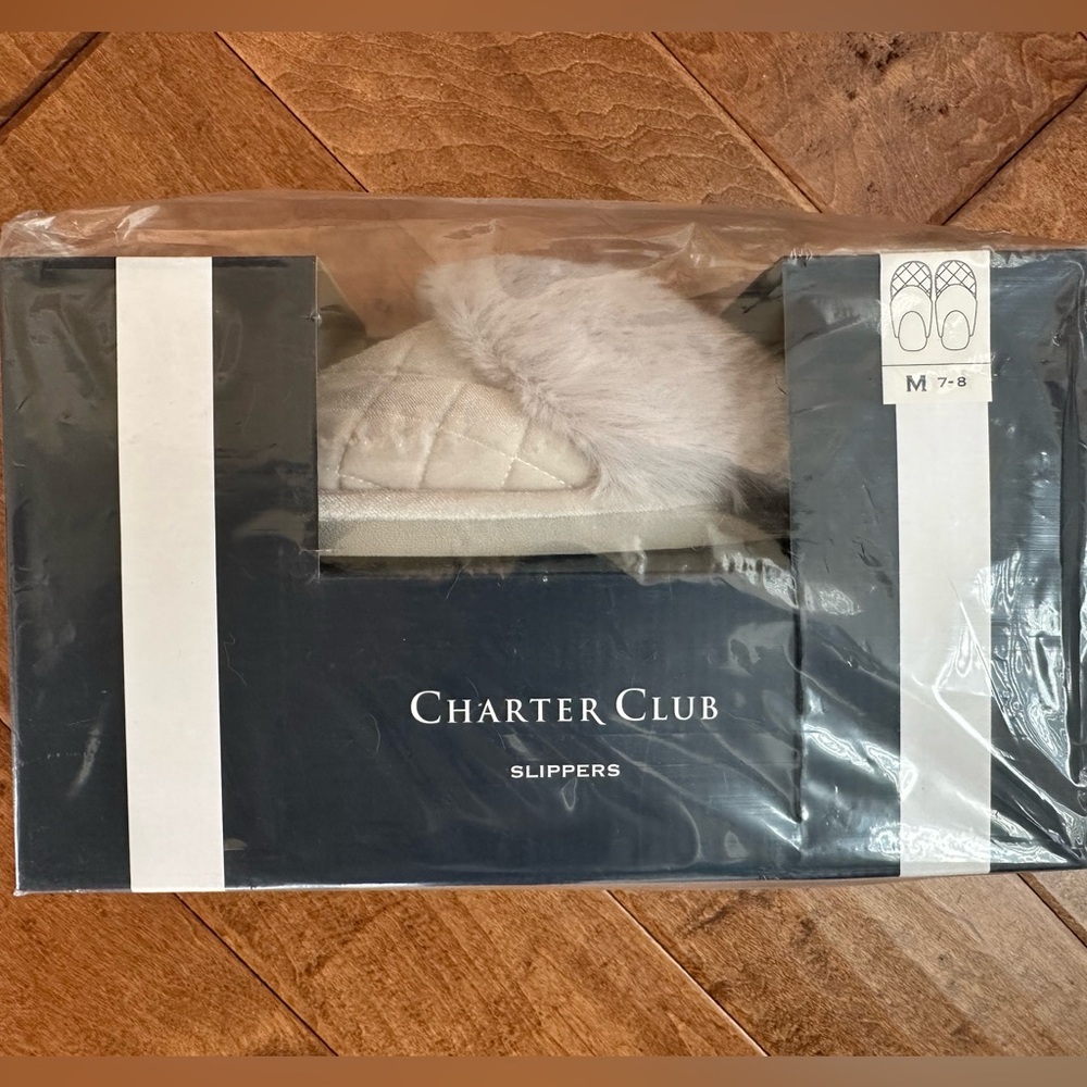 Women’s Charter Club Slipper size 7-8 new in box!